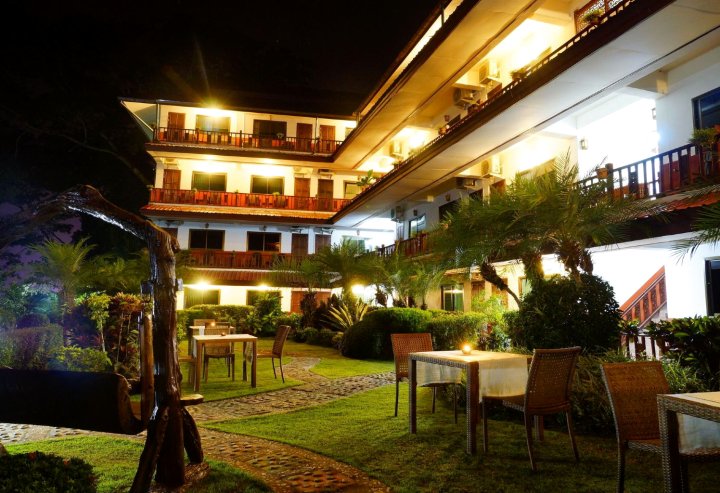 湄公河滨酒店(Namkhong Riverside)