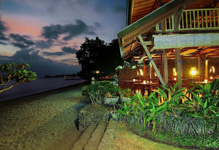 龙目岛日落屋(Sunsethouse Lombok)