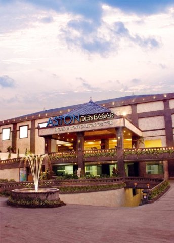 阿斯顿登巴萨酒店及会议中心(Aston Denpasar Hotel & Convention)