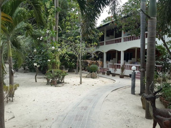 龟岛JP度假酒店(JP Resort Koh Tao)