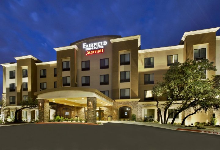 万豪奥斯汀西北/研究大道万豪费尔菲尔德酒店(Fairfield Inn and Suites by Marriott Austin Northwest/Research Blvd)