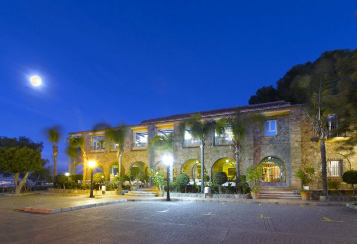 马拉加吉布拉法罗旅馆(Parador de Málaga Gibralfaro)