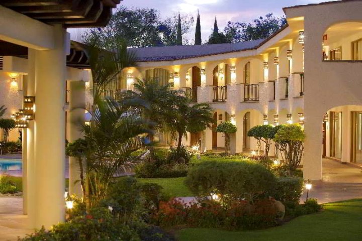 瓜达拉哈拉广场洛佩斯马特奥斯行政酒店(Hotel Guadalajara Plaza Ejecutivo Lopez Mateos)