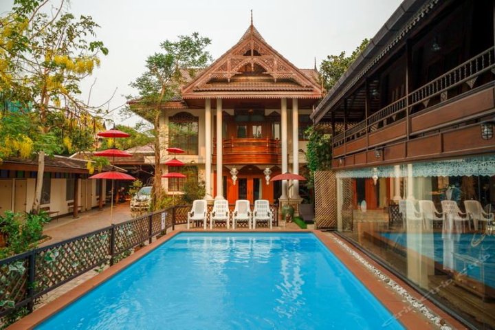 帕泰宾馆(Pha-Thai House)