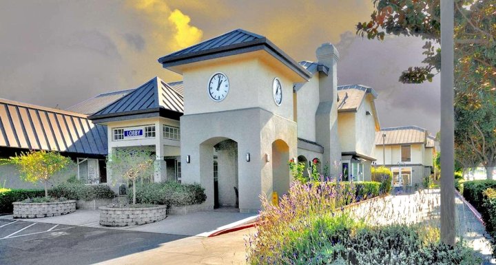 普拉斯谷贝斯特韦斯特酒店(Best Western Silicon Valley Inn)