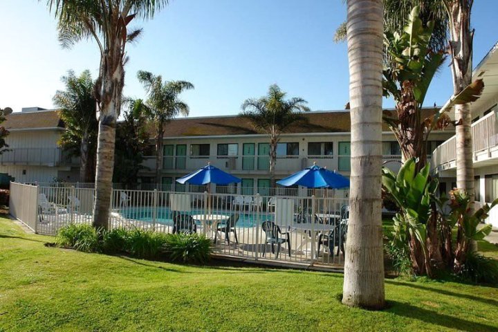 皮斯莫比奇6号汽车旅馆(Motel 6-Pismo Beach, CA)