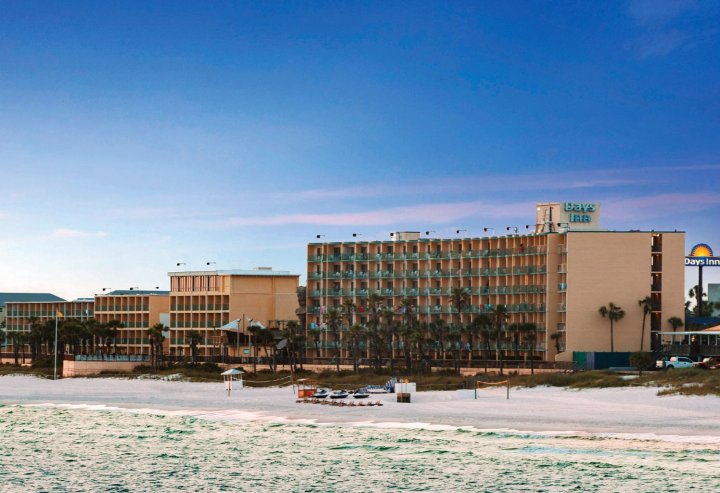 戴斯巴拿马城海滩酒店(Days Inn by Wyndham Panama City Beach/Ocean Front)