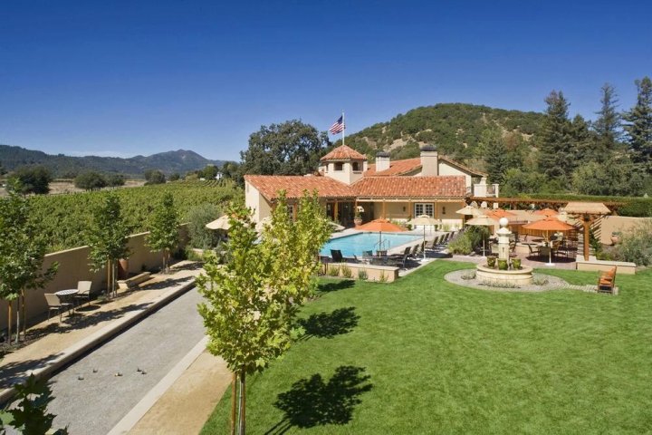 纳帕谷小屋酒店(Napa Valley Lodge)