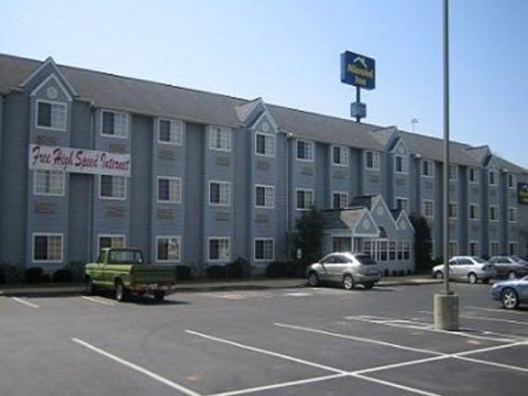 博林格林麦克罗特酒店(Microtel Inn Bowling Green)