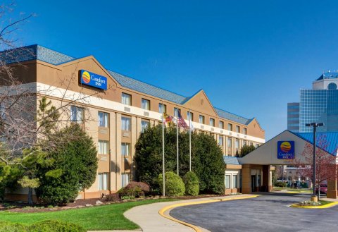 北学院公园舒适酒店(Comfort Inn College Park North)