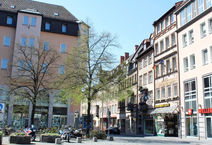 乔瑟普斯公园酒店(Hotel Am Josephsplatz)
