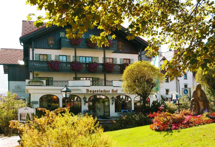 巴伐利亚霍夫酒店(Hotel Bayerischer Hof)