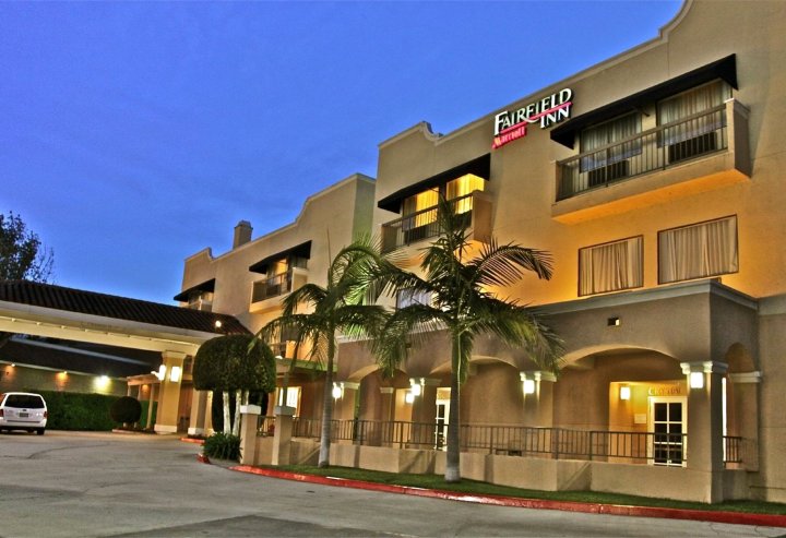 阿纳海姆山桔县费尔菲尔德客栈(Fairfield Inn Anaheim Hills Orange County)