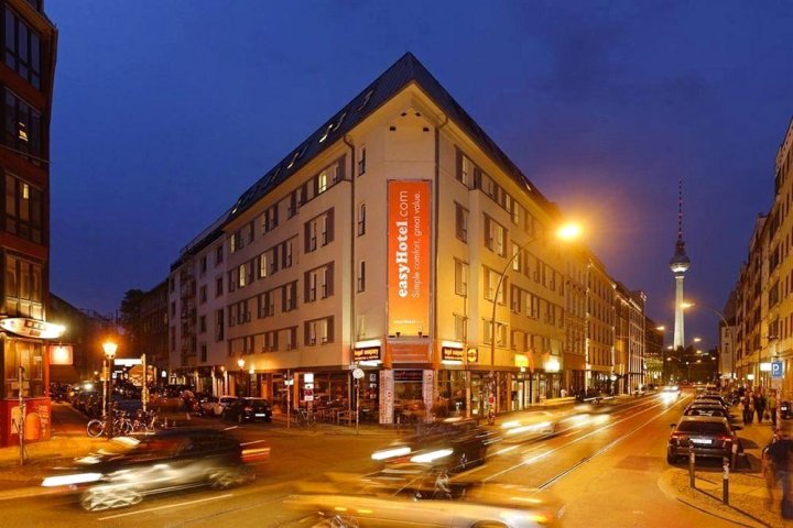 柏林哈克市场便捷酒店(easyHotel Berlin Hackescher Markt)