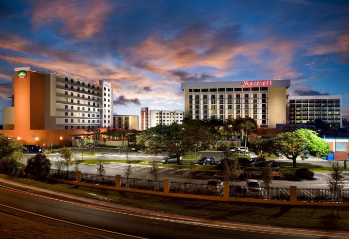 迈阿密机场居家酒店(Residence Inn by Marriott Miami Airport)