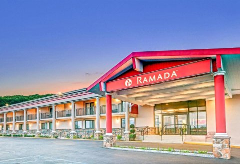 洛克威华美达酒店(Ramada by Wyndham Rockaway)