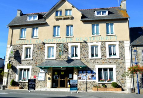 布列塔尼酒店(Logis Hôtel le Bretagne)
