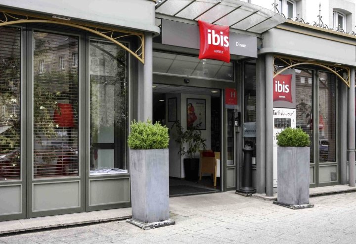 迪南中心城市宜必思尚品酒店(ibis Styles Dinan Centre Ville)