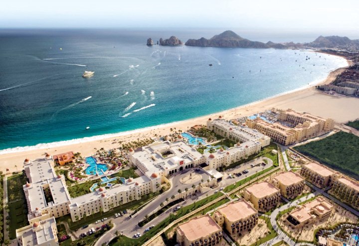 卡波圣卢卡斯瑞涅全包酒店(Riu Palace Cabo San Lucas All Inclusive)