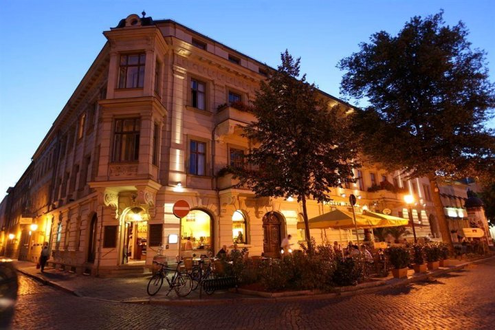 阿姆路易森广场酒店(Hotel am Luisenplatz)
