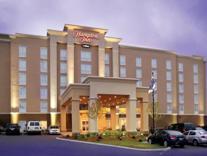 欢朋北奥姆斯特德克利夫兰机场酒店(Hampton Inn by Hilton North Olmsted Cleveland Airport)