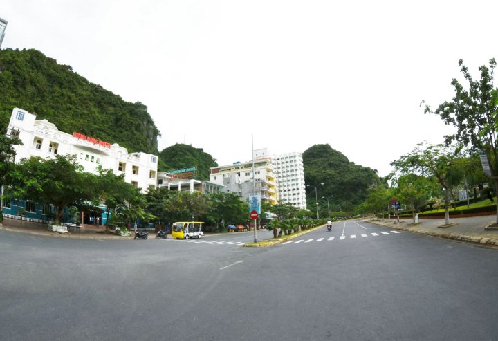吉恩诺克酒店(Gieng Ngoc Hotel)