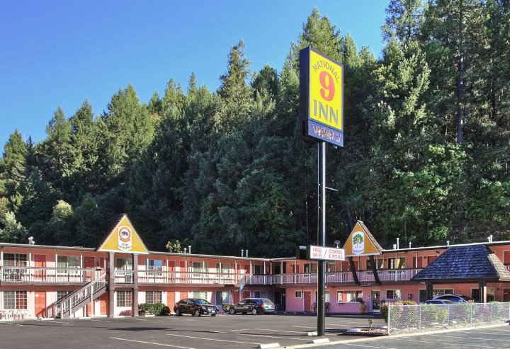 普莱瑟维尔纳什奈尔9号旅馆(National 9 Inn - Placerville)