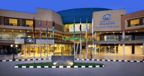 亚历山大绿色广场希尔顿酒店(Hilton Alexandria Green Plaza)
