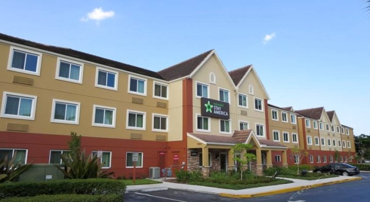 迈阿密机场 - 迈阿密斯普林斯美洲长住精品套房酒店(Extended Stay America Premier Suites - Miami - Airport - Miami Springs)