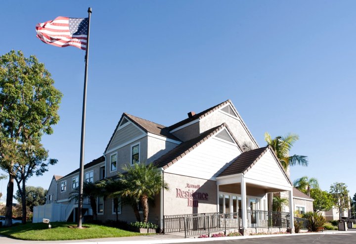 科斯塔梅萨纽波特海滩住宅酒店(Residence Inn Costa Mesa Newport Beach)