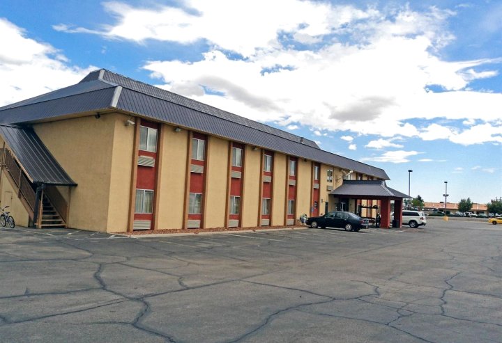 摩利阿提6号汽车旅馆(Motel 6-Moriarty, NM)