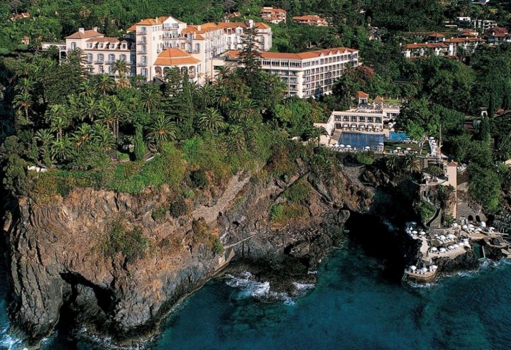 马德拉岛里德宫贝梦德酒店(Reid's Palace, A Belmond Hotel, Madeira)