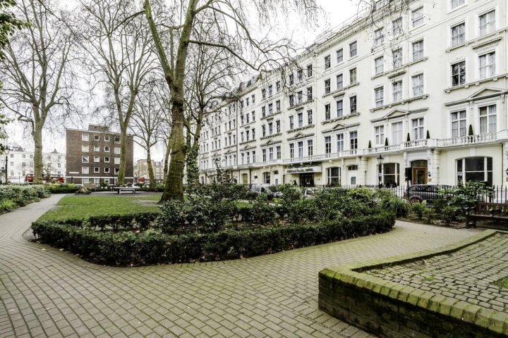 都铎法院酒店(Tudor Court Hotel)