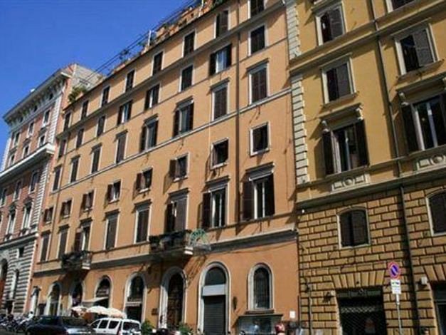 奎里纳勒豪华旅馆(Quirinale Luxury Rooms)