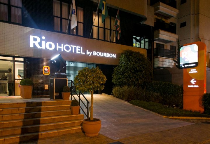 里约酒店 - 古里提巴巴特黎波本(Rio Hotel by Bourbon Curitiba Batel)