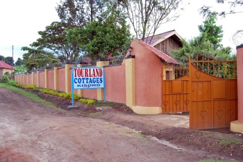 Tourland Cottages Kisoro