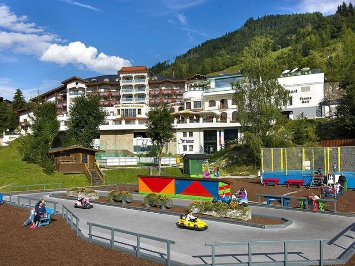 阿尔皮纳家庭、Spa及运动酒店(Alpina Family, Spa & Sporthotel)