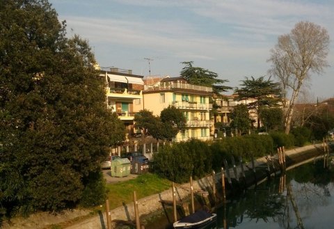 缇奇亚纳别墅酒店(Hotel Villa Tiziana)