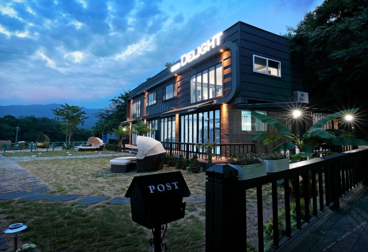 庆州Delight泳池别墅(Gyeongju Delight Pool Villas Pension)