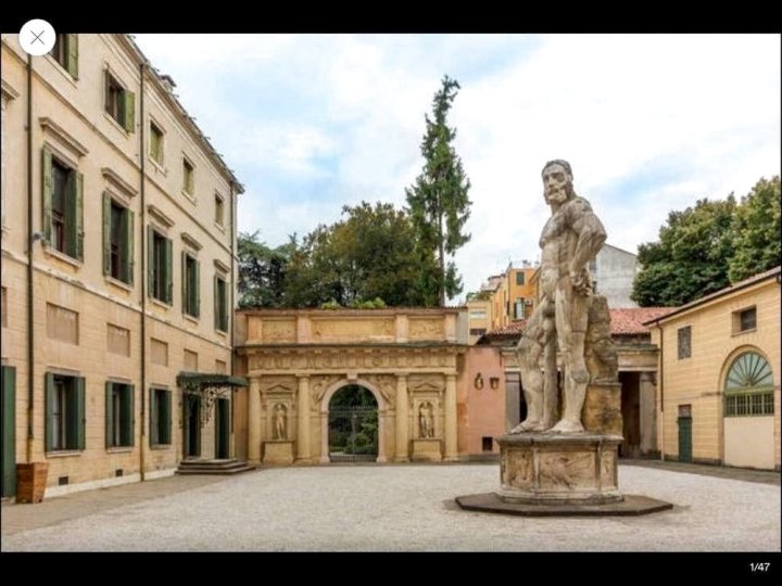 曼图亚宫贝纳维德斯旅馆(Palazzo Mantua Benavides Suites and Apartments)
