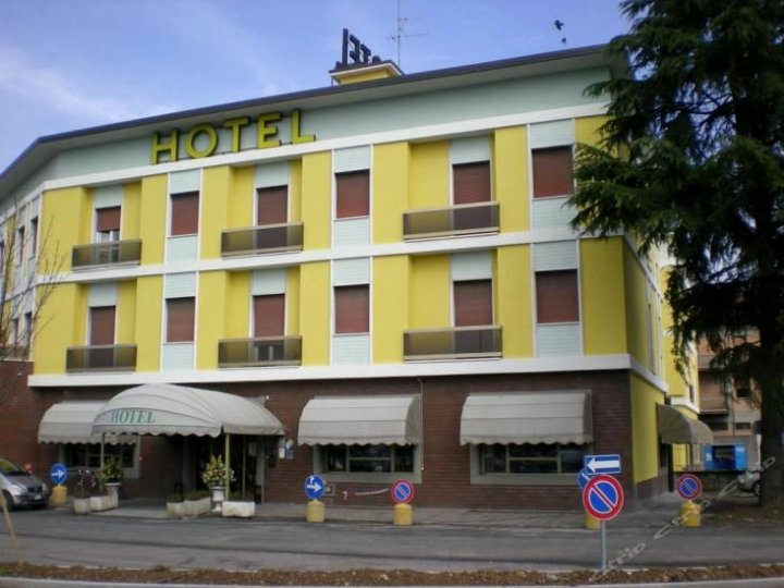 工业酒店(Hotel Industria)