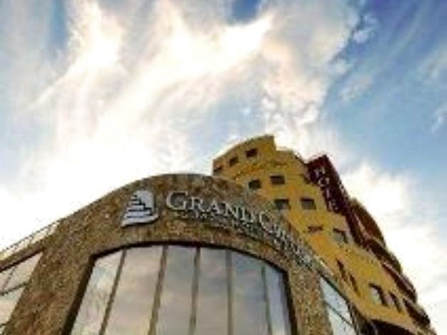大克鲁塞罗酒店(Grand Crucero Hotel)