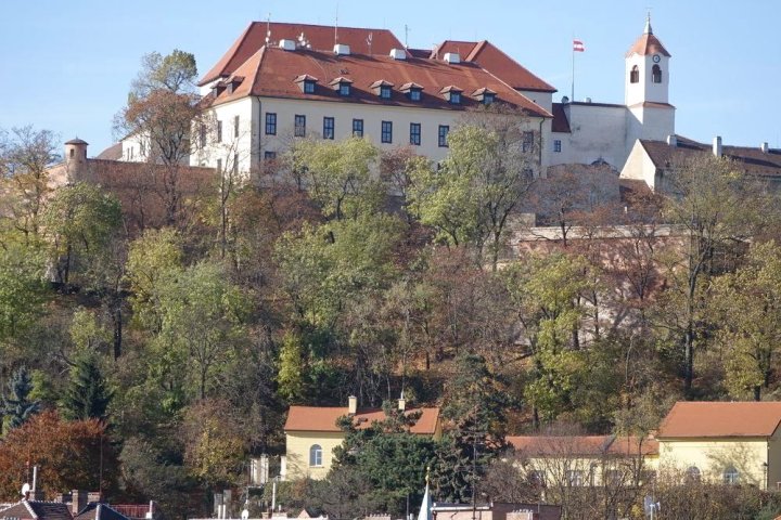 EEL柏诺酒店(Eel Accommodation Brno)