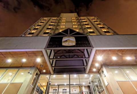 瓜鲁柳斯黑貂酒店(Sables Hotel Guarulhos)