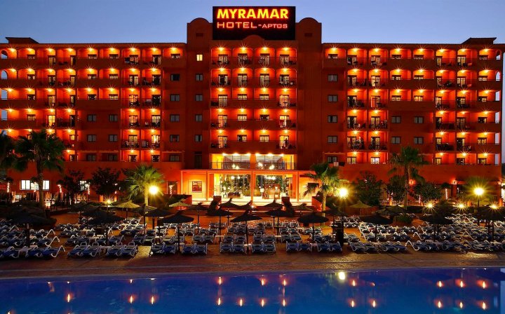 芬吉萝拉米拉马尔公寓式酒店(Aparthotel Myramar Fuengirola)