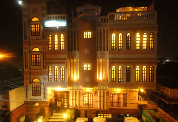 拉吉普塔纳哈维酒店(Rajputana Haveli)