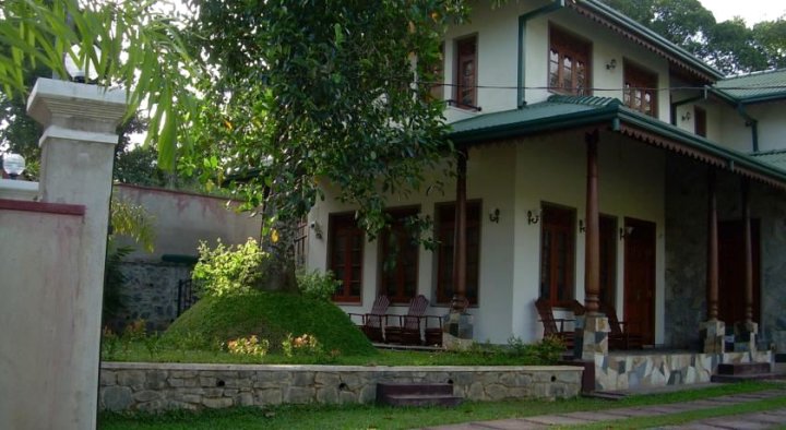 康提河滨乡村之家(Riverine Country House Kandy)