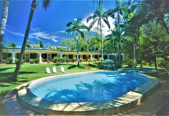 凯恩斯海洋假日公寓别墅酒店(Villa Marine Holiday Apartments Cairns Yorkeys Knob Beach)