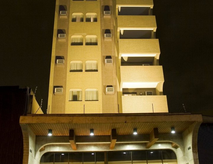 蒙克洛亚酒店(Hotel Moncloa)