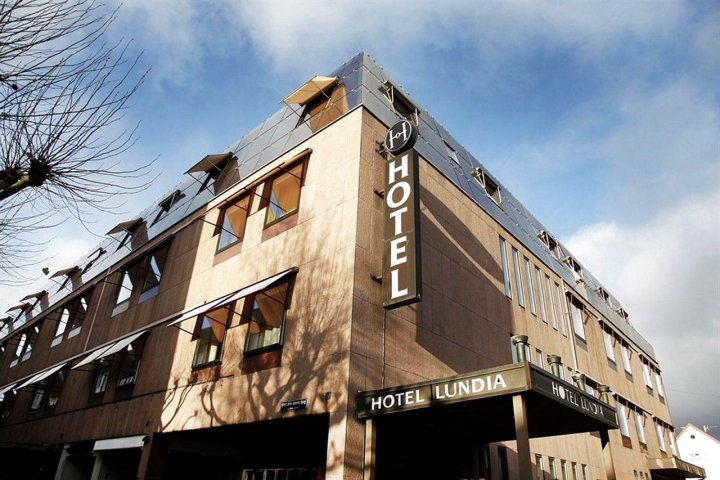 伦迪亚酒店(Hotel Lundia)